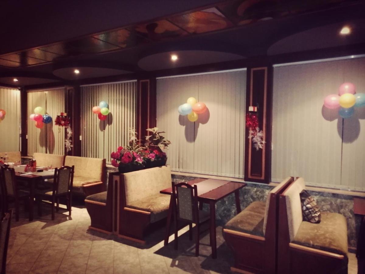 Discret Hotel & Restaurant Władaja Zewnętrze zdjęcie