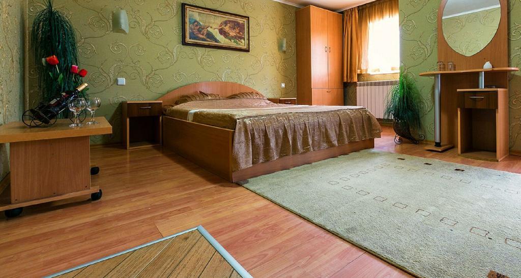 Discret Hotel & Restaurant Władaja Zewnętrze zdjęcie